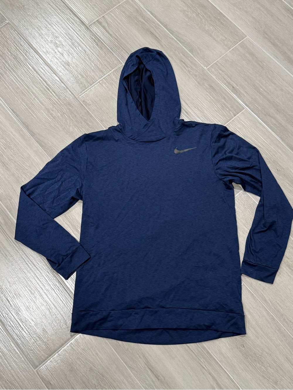 Nike Men’s Dark Navy Hooded Long-Sleeve Shirt